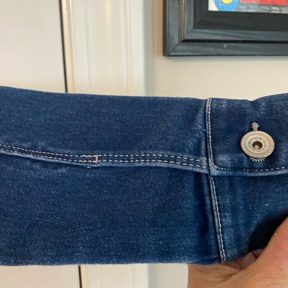 Girls Size 7/8 Squeeze Dark Wash Snap ClosureJean Jacket - Picture 6 of 8